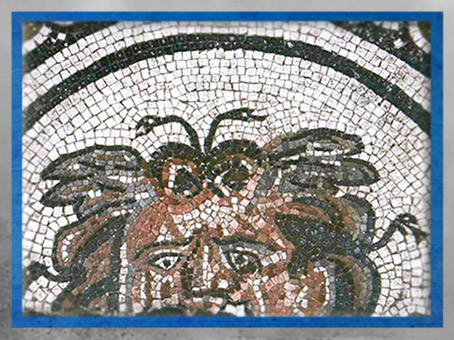 D'après thème mythologique de Méduse, mosaïque, Besançon, Gaule Romaine, Ier -IVe siècle apjc. (Marsailly/Blogostelle)