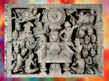 D'après des adorateurs devant La Roue et le Trône Vide (symboles de Buddha), école d'Amaravatî, dynastie Sâtavâhana, Andhra Pradesh, Inde du Sud. (Marsailly/Blogostelle)
