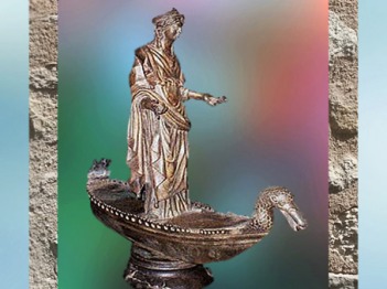 D'après Sequana, bronze, sanctuaire des Sources de La Seine, Ier - IIIe siècle apjc, Bourgogne, France, Gaule Romaine. (Marsailly/Blogostelle)