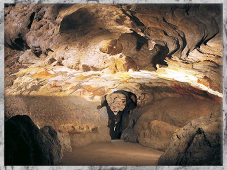 D'après la grotte de Lascaux, vers 18 000 -10 000 avjc, Magdalénien, Dordogne, paléolithique supérieur. (Marsailly/Blogostelle)